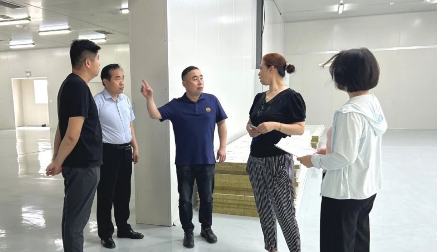 京津科技谷产业园开展防范非法集资宣传月活动(图2)