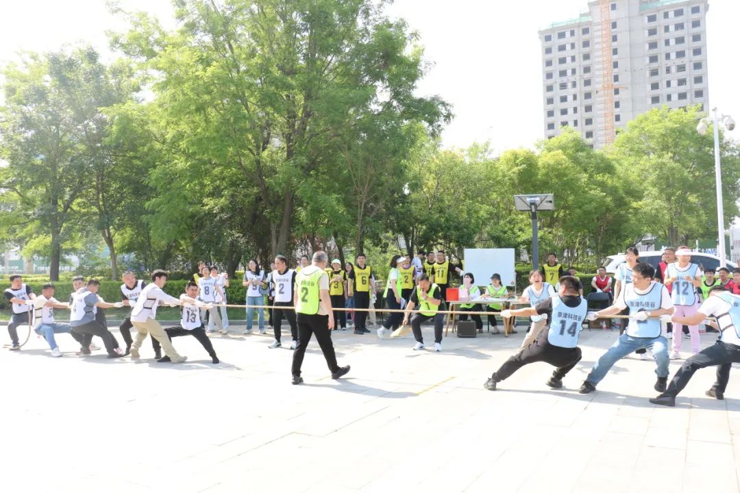 【党建领航促发展】趣享运动，协进新程|这场趣味运动会嗨翻全场(图6)